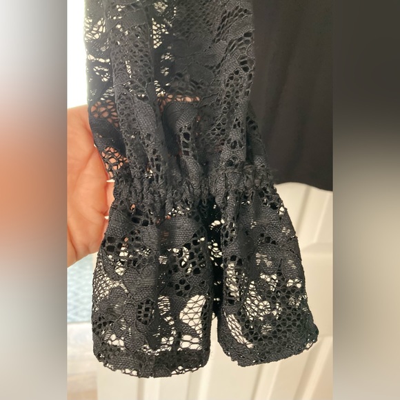 Stella and Dot Belle top. Lace sleeves. Almost like new. - Picture 6 of 7